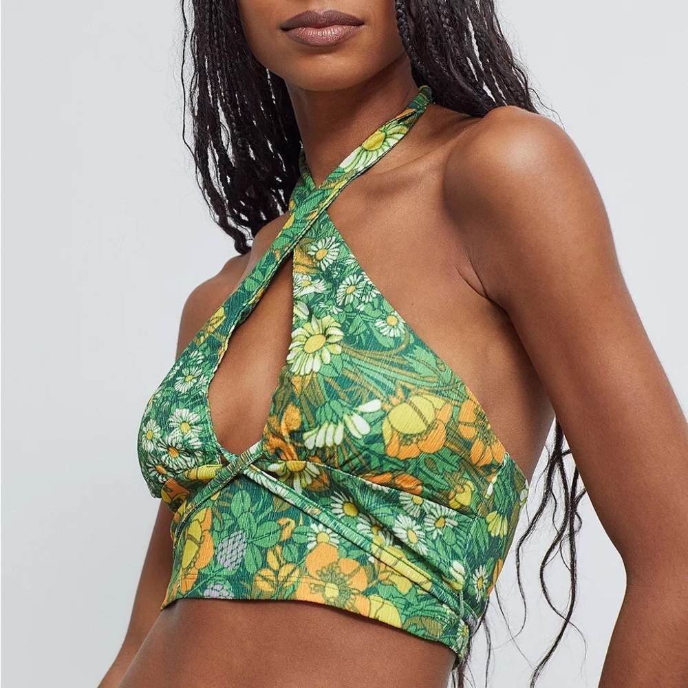 Urban Outfitters Valeria Wrap Over Halter Top Green Floral Size XS